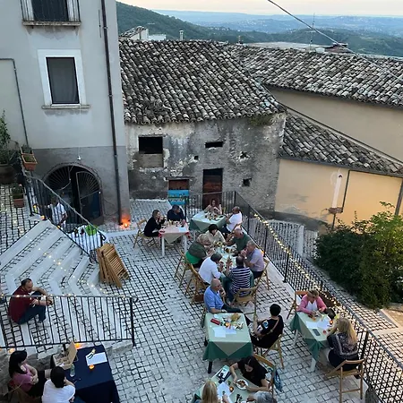 San Nicola Nocleg ze śniadaniem Pretoro